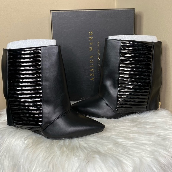 Azalea Wang Black Patent Wedge Bootie - Picture 8 of 11